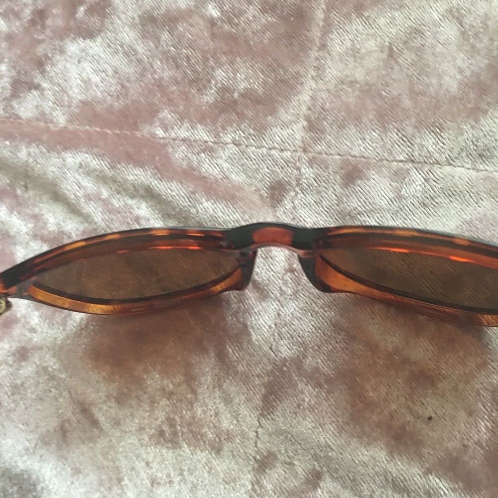 Sunglasses - Picture 9 of 11
